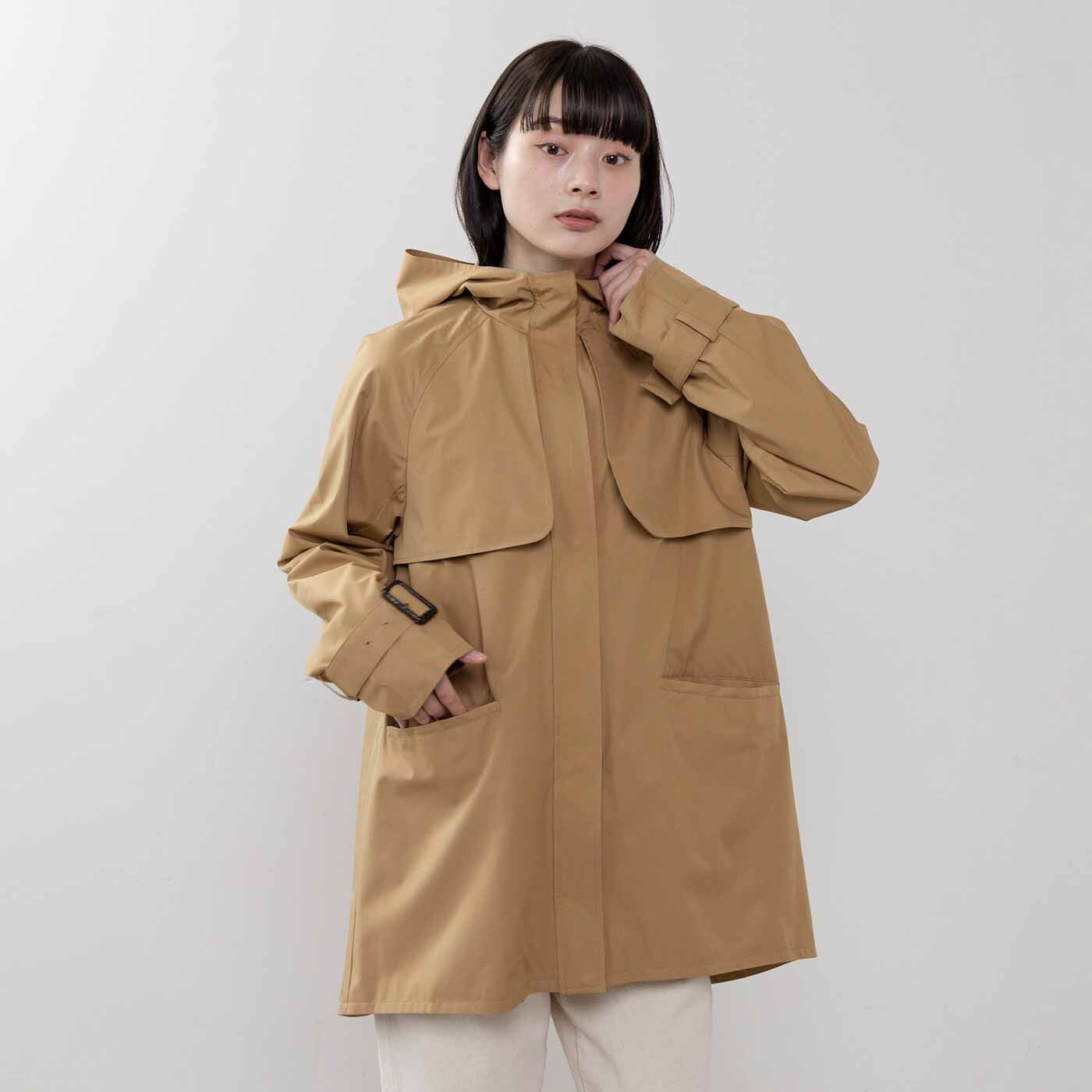 Real Stock|ラミプリュス　プリーツが広がってリュックが背負える！ 撥水（はっすい）素材を使ったトレンチ風ジップアップジャケット