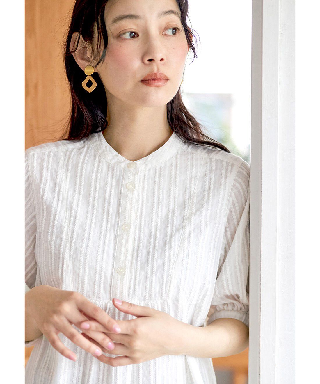 and myera|and myera　ドビー織りの白いトップスたちの会