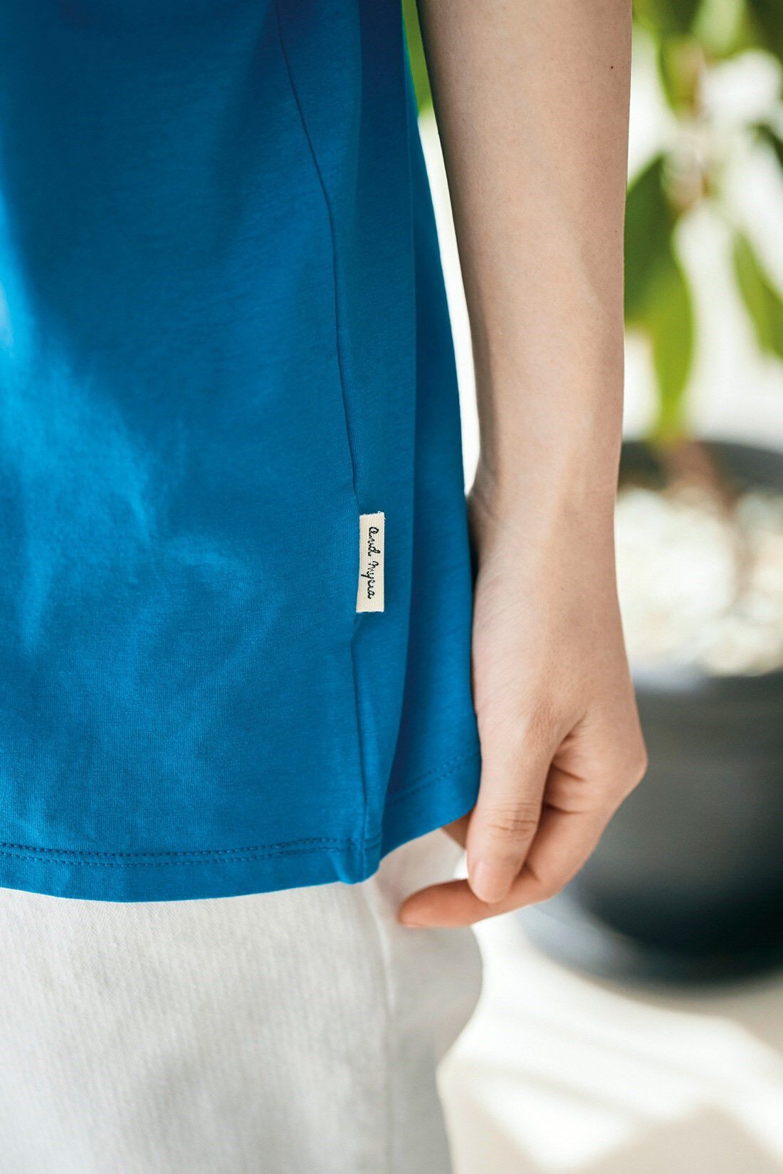 and myera|and myera フレア袖のTシャツの会