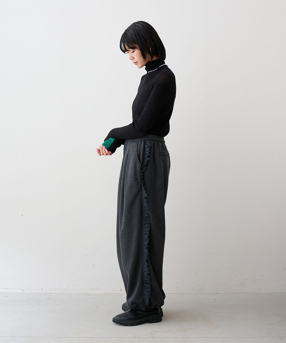 MEDE19F|MEDE19F　さわり心地のよい綿のタートルニットの会|モデル身長：163cm　着用サイズ：M