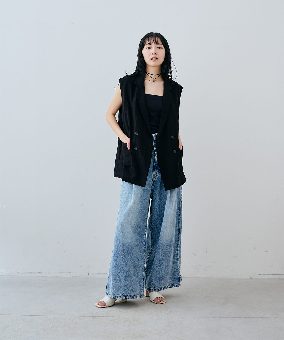 MEDE19F|オーバーサイズ スリーブレスジャケット〈ブラック〉のコーディネート|163cm　size：M