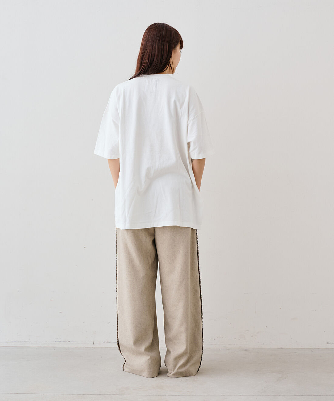 MEDE19F|LEE IZUMIDA&times;MEDE19F　Tシャツ by LOVE＆PEACE PROJECT|モデル身長：158cm　着用サイズ：3