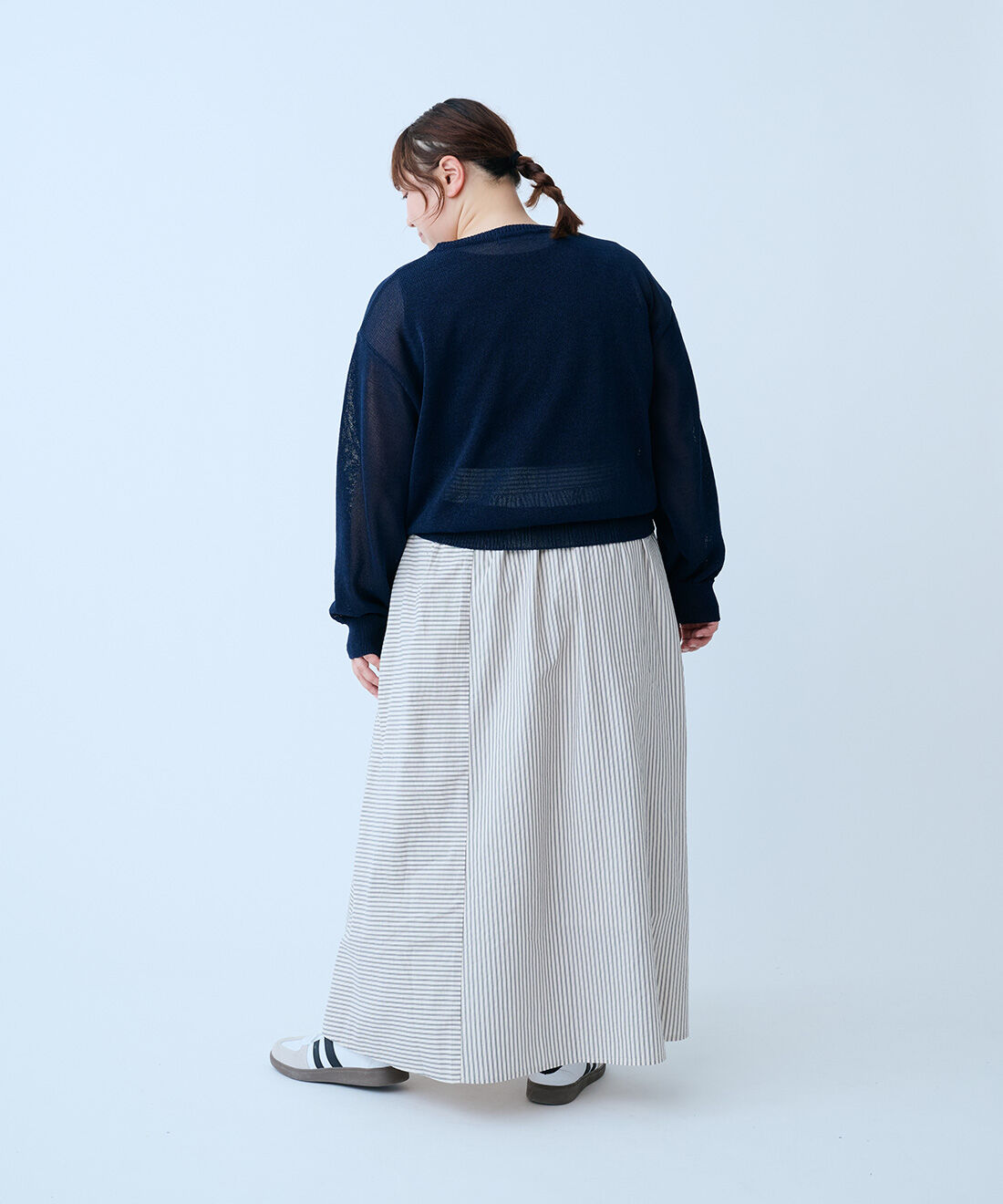 THREE FIFTY STANDARD|ストライプの切り替えギャザースカート〈オフホワイト〉のコーディネート