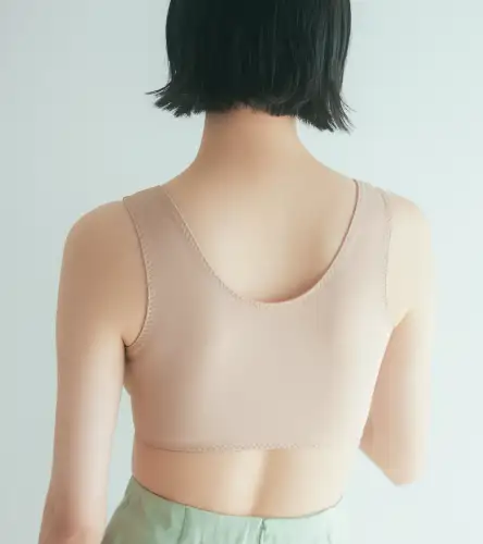 後ろ姿